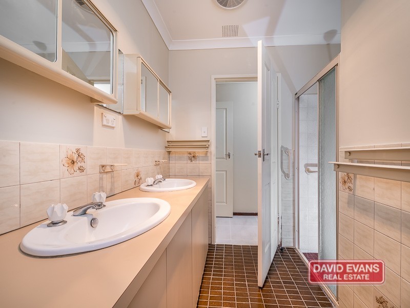 17 Karimba Street, Wanneroo WA 6065