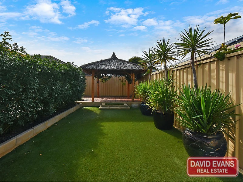 11 Mulwarrie Circle, Wanneroo WA 6065