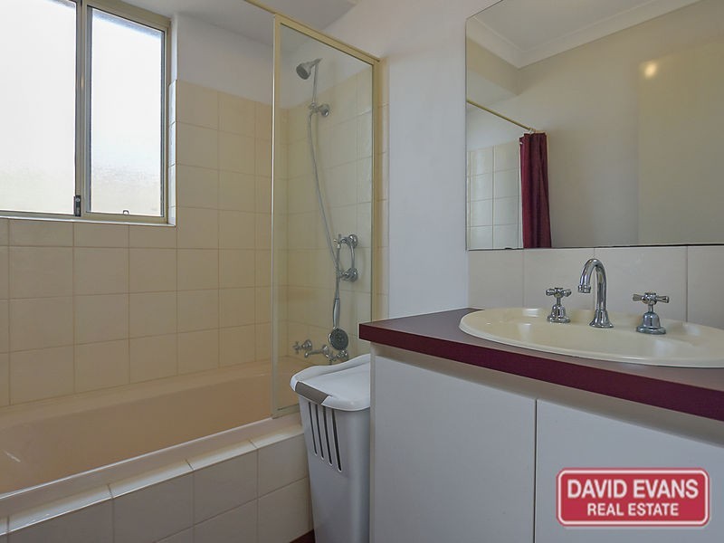 11 Mulwarrie Circle, Wanneroo WA 6065