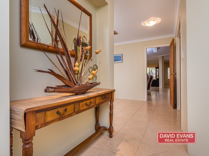 11 Boboli Way, Pearsall WA 6065