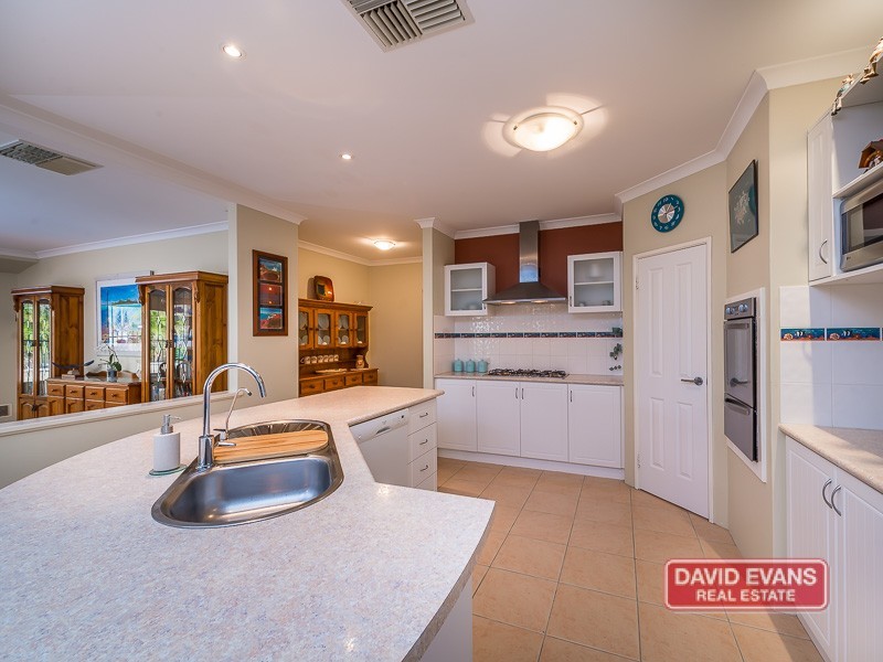 11 Boboli Way, Pearsall WA 6065