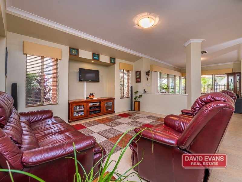 11 Boboli Way, Pearsall WA 6065