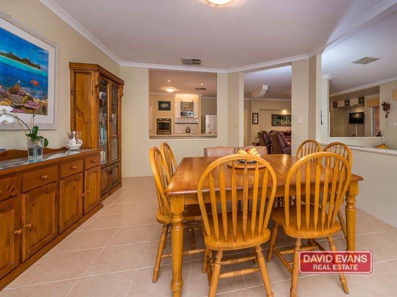 11 Boboli Way, Pearsall WA 6065