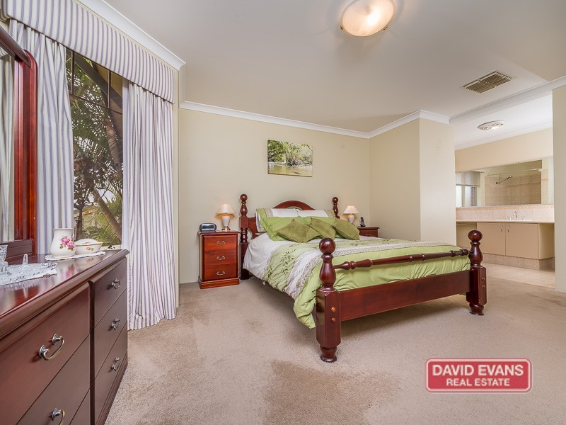 11 Boboli Way, Pearsall WA 6065