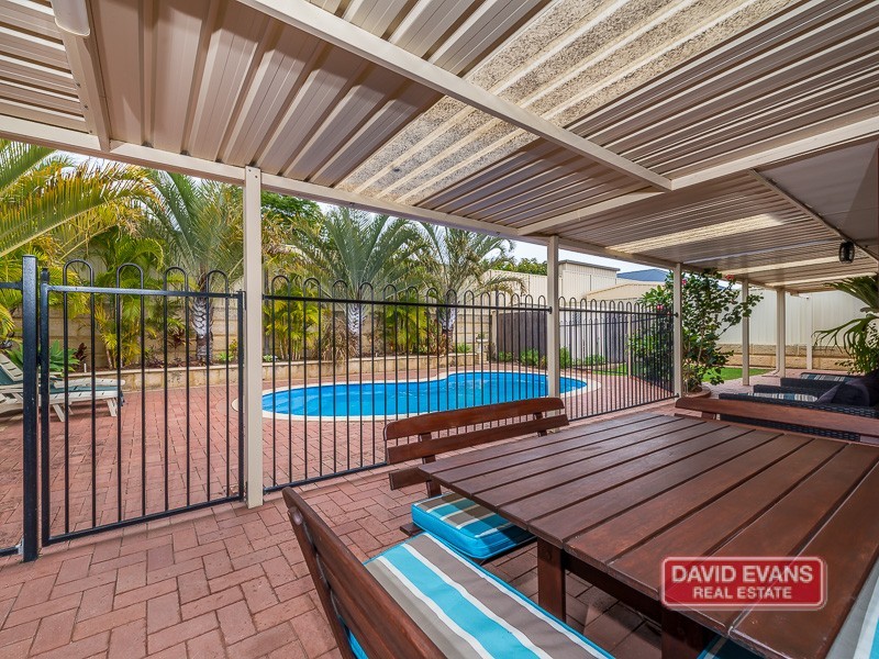 11 Boboli Way, Pearsall WA 6065