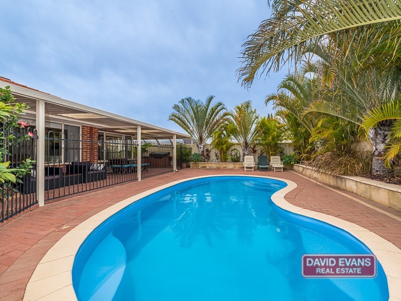 11 Boboli Way, Pearsall WA 6065