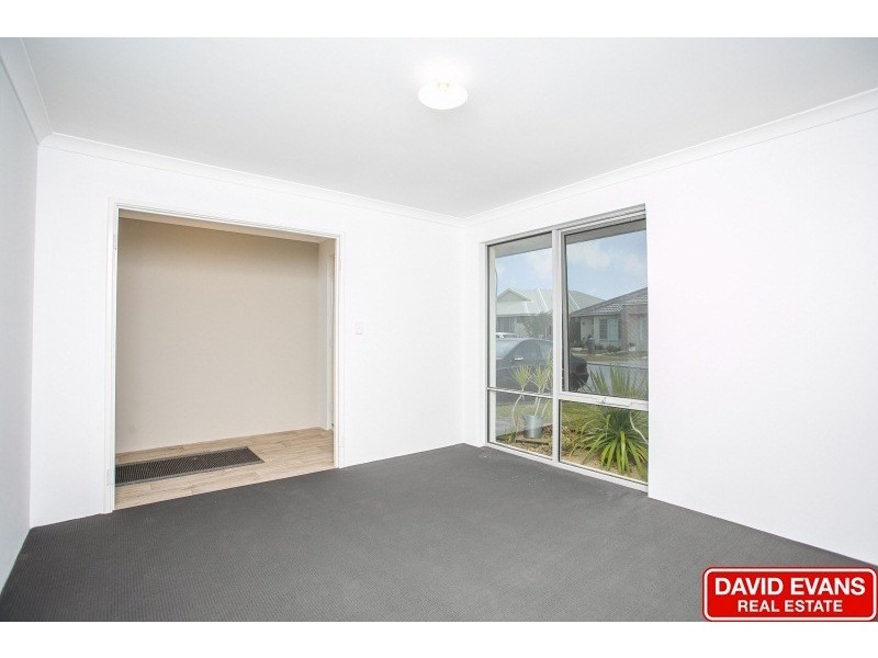 17 Carmine Street, Eglinton WA 6034