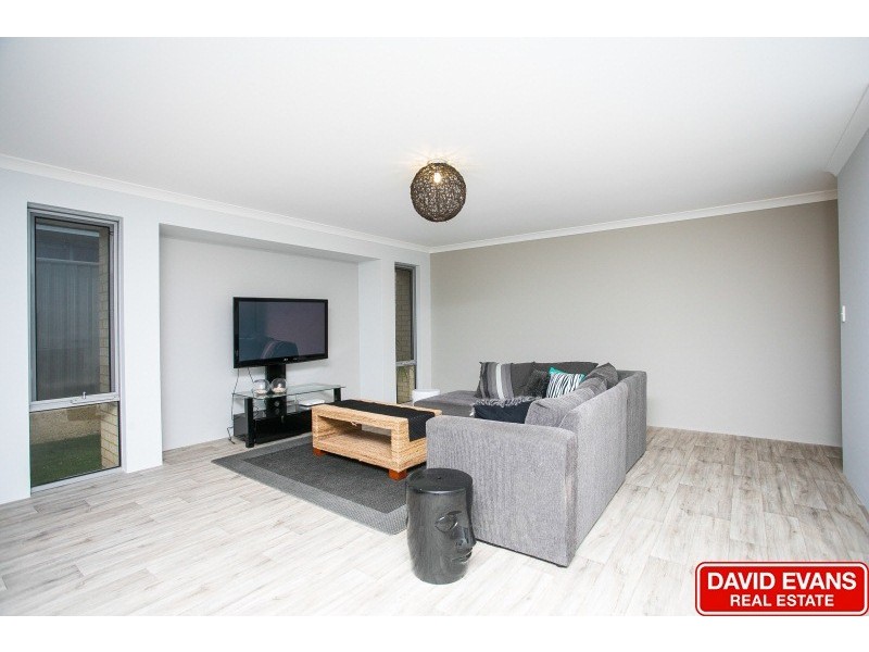 17 Carmine Street, Eglinton WA 6034