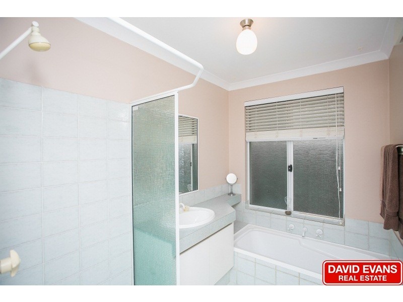 52 La Grange Loop, Currambine WA 6028