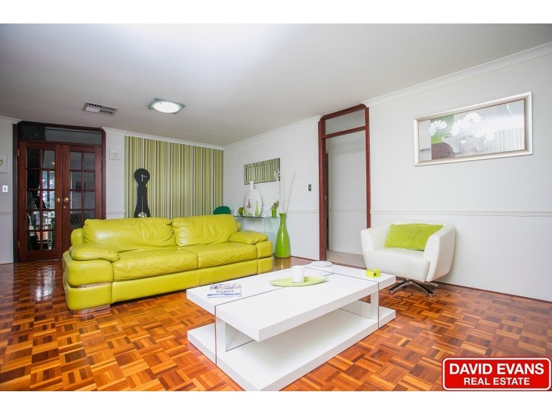 52 La Grange Loop, Currambine WA 6028