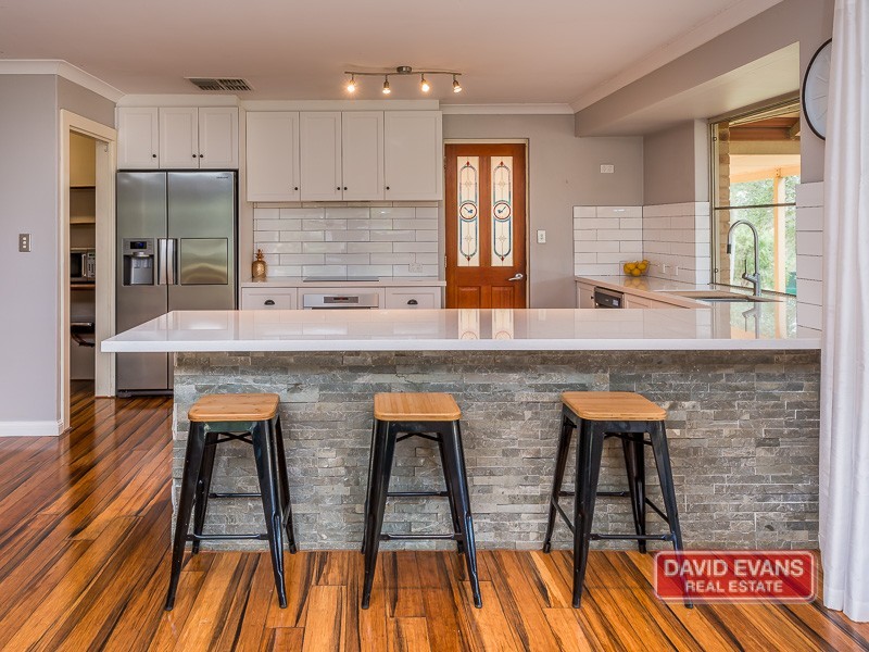 5 Birdwood Drive, Woodridge WA 6041