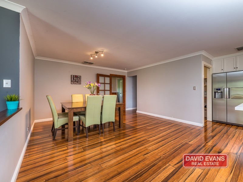 5 Birdwood Drive, Woodridge WA 6041