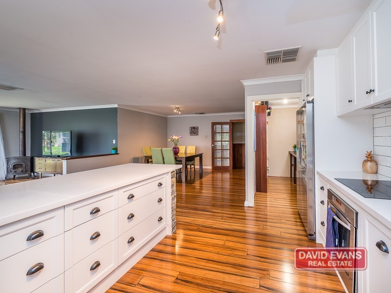 5 Birdwood Drive, Woodridge WA 6041