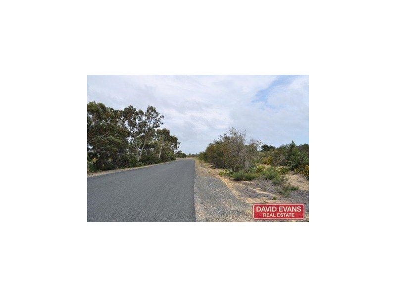 172 Seaview Drive, Karakin WA 6044