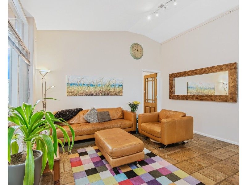 8 Taywood Drive, Wanneroo WA 6065