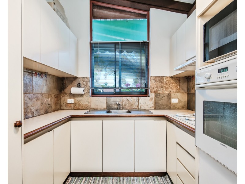 8 Taywood Drive, Wanneroo WA 6065