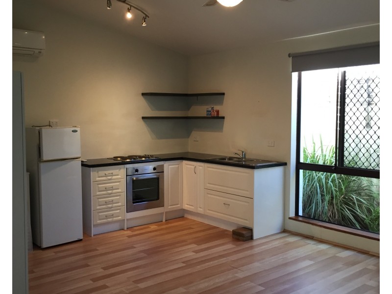 8 Taywood Drive, Wanneroo WA 6065