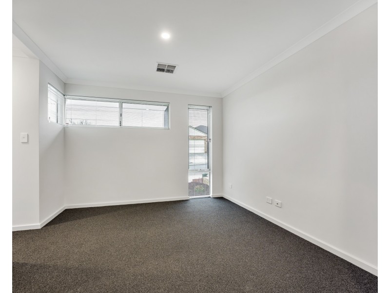 48 Hinckley Parkway, Hocking WA 6065