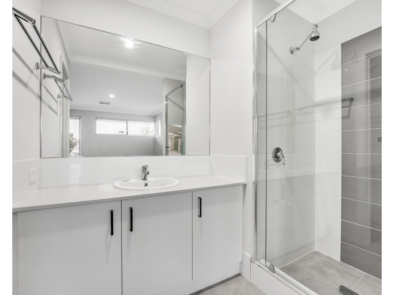 48 Hinckley Parkway, Hocking WA 6065