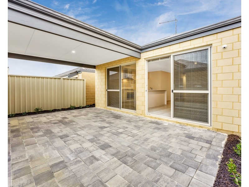 48 Hinckley Parkway, Hocking WA 6065