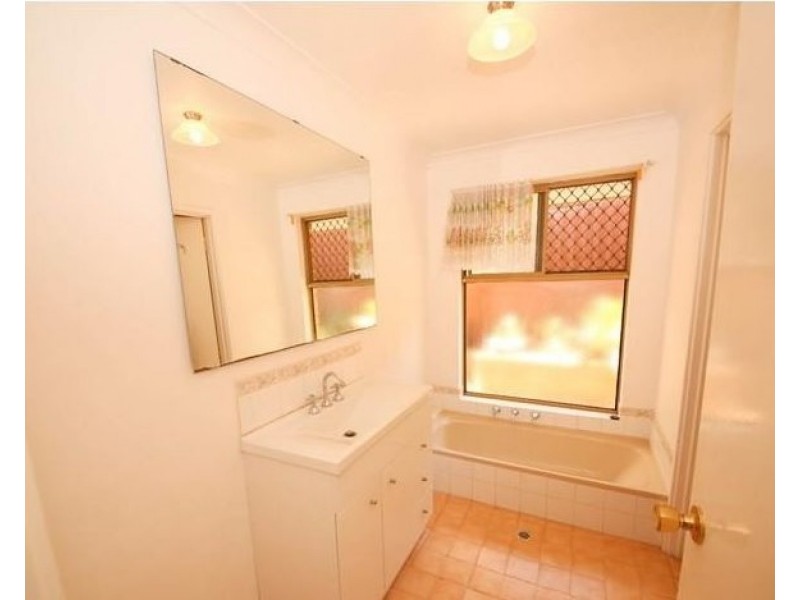 16 Nyunda Drive, Wanneroo WA 6065