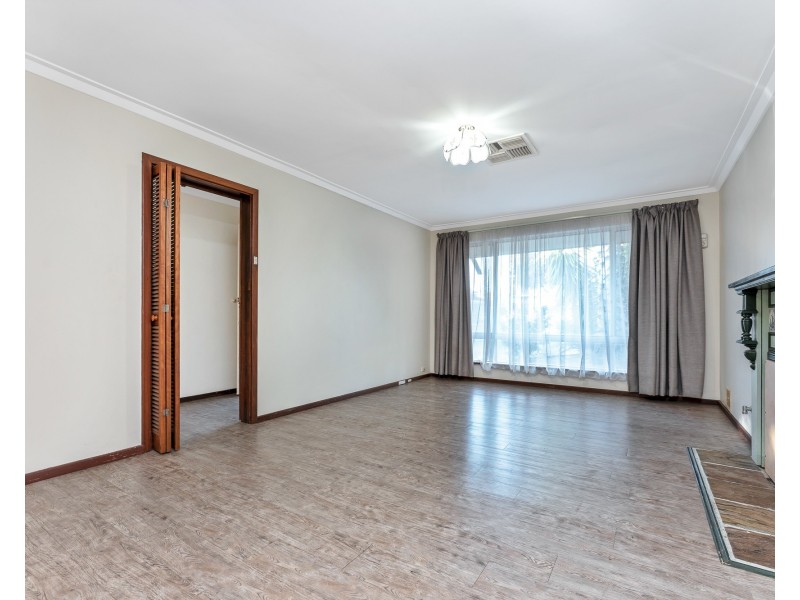 17 Winship Avenue, Wanneroo WA 6065