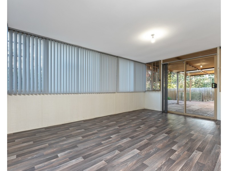 17 Winship Avenue, Wanneroo WA 6065