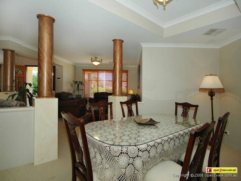 33 Kings Way, Madeley WA 6065