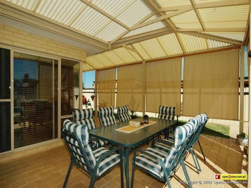 33 Kings Way, Madeley WA 6065