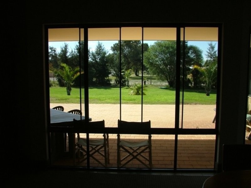 2 Bronzewing Grove, Mariginiup WA 6065