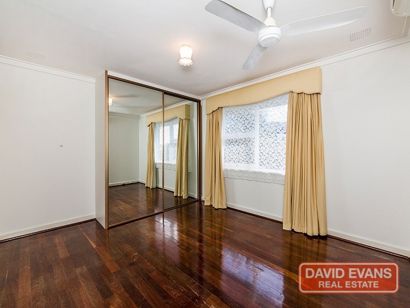 13 Appian Way, Hamersley WA 6022