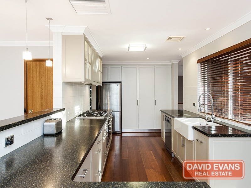 17 Benton Way, Warwick WA 6024