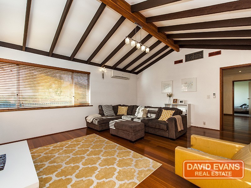 17 Benton Way, Warwick WA 6024