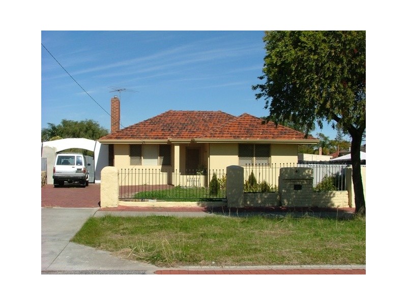 44 Medbury Rd, Westminster WA 6061