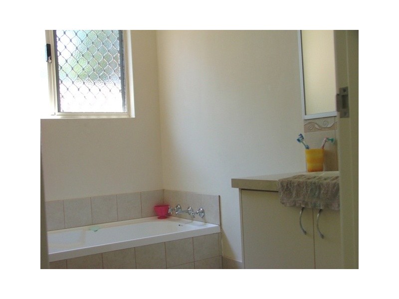 61A Esperanto way, Westminster WA 6061