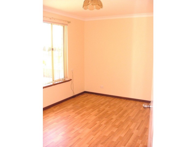 15 Windarra Heights, Marangaroo WA 6064