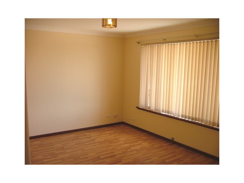 15 Windarra Heights, Marangaroo WA 6064