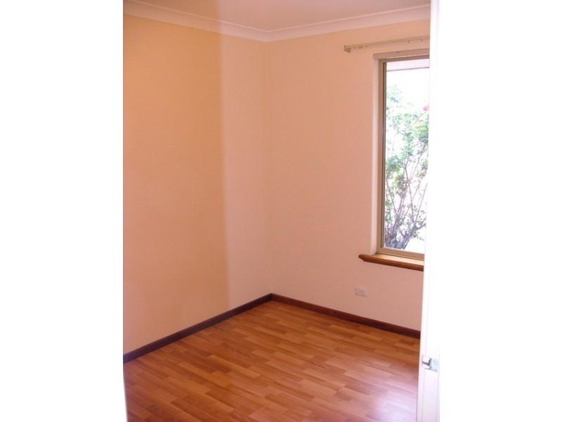 15 Windarra Heights, Marangaroo WA 6064