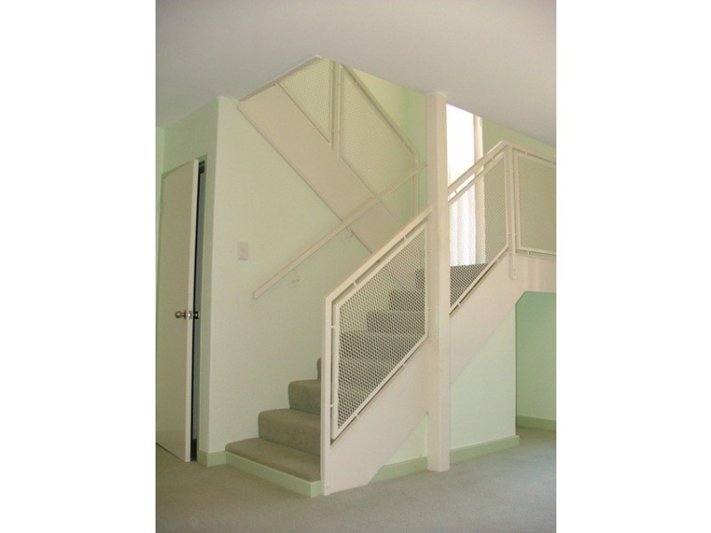 6/69 Tendring Way, Girrawheen WA 6064