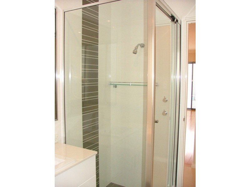 2/335 Coode Street, Dianella WA 6059