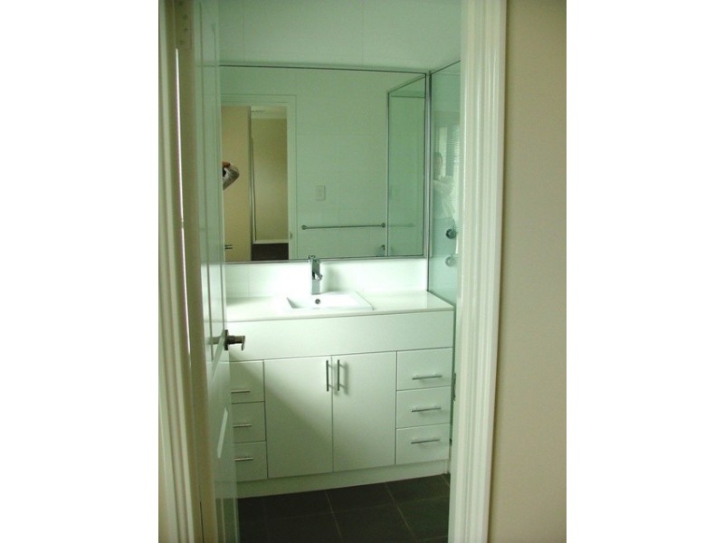 2/335 Coode Street, Dianella WA 6059