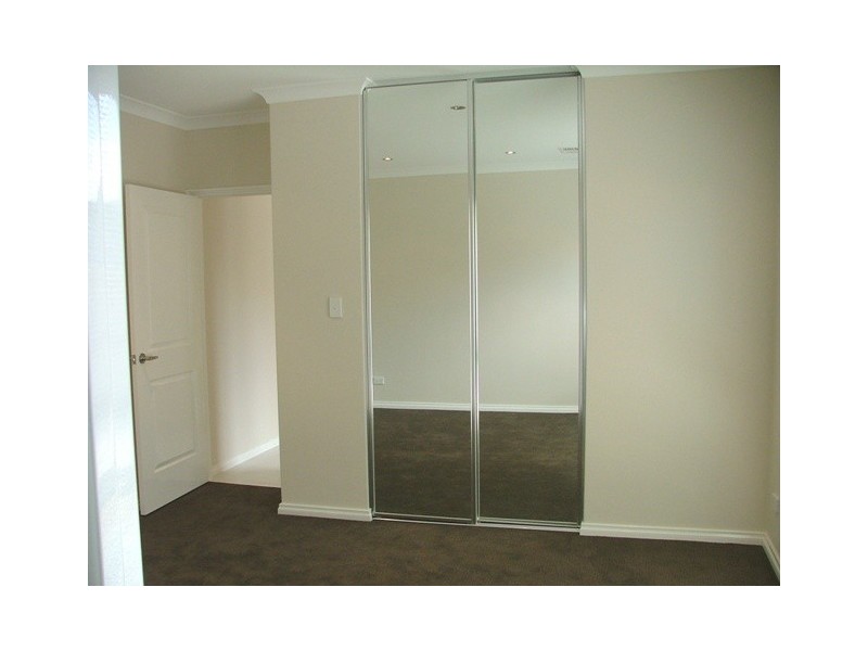 2/335 Coode Street, Dianella WA 6059