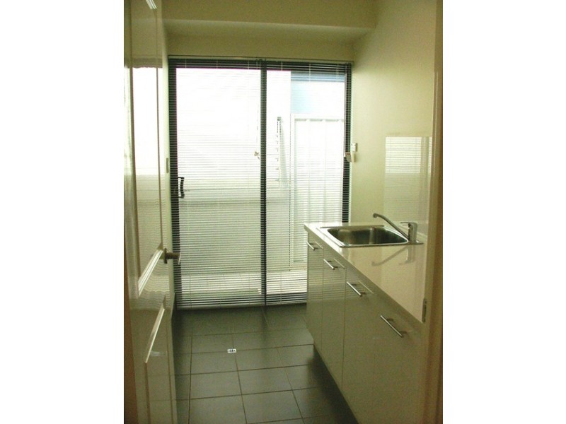 2/335 Coode Street, Dianella WA 6059