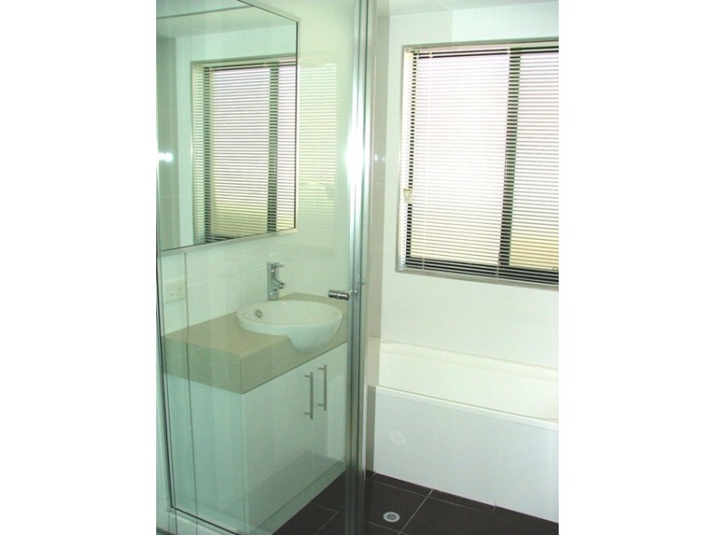 3/341 Coode Street, Dianella WA 6059