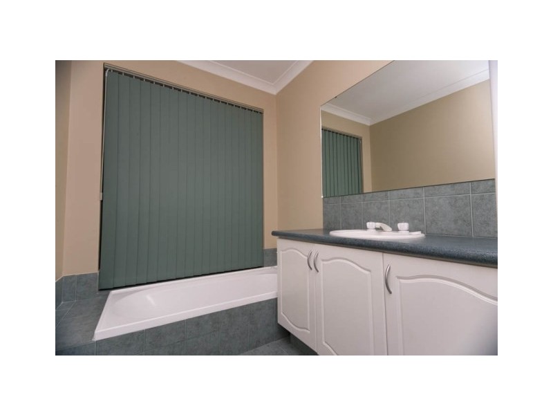 24 Bancroft Ramble, Landsdale WA 6065