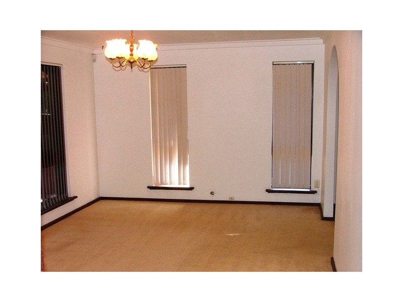 22 Loughton Way, Balga WA 6061