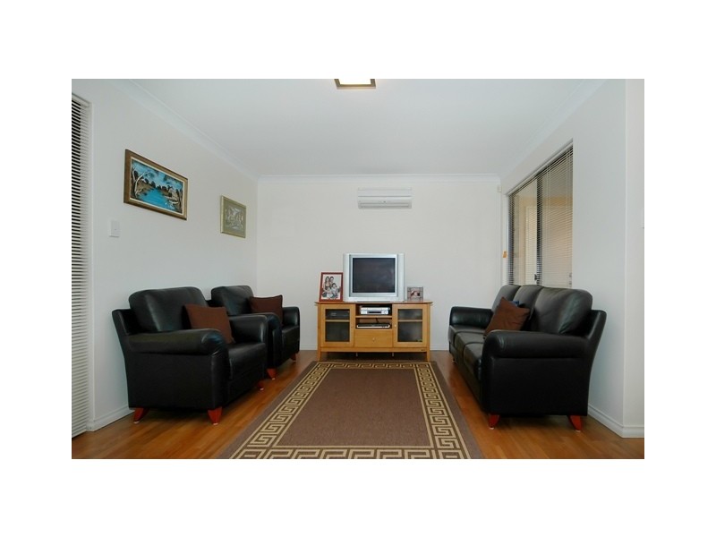 51 Aristos Way, Marangaroo WA 6064