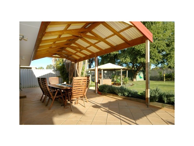 51 Aristos Way, Marangaroo WA 6064