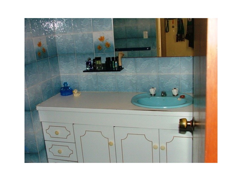 698 Beach Road, Hamersley WA 6022