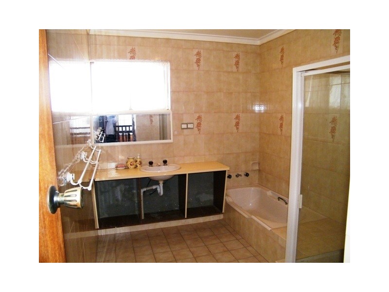 25 Capstone Way, Marangaroo WA 6064